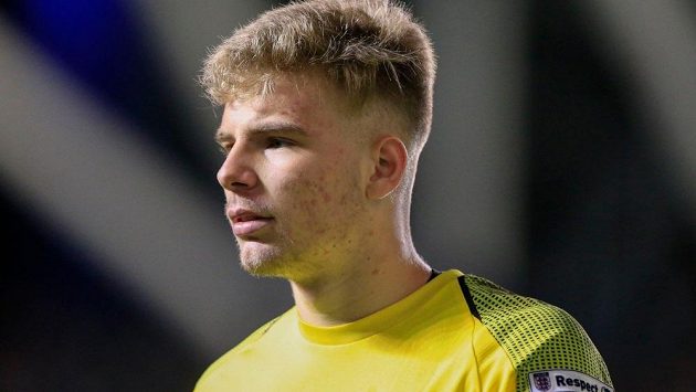 Sedmnáctiletý fotbalový brankář Vítězslav Jaroš si poprvé zachytal za první tým Liverpoolu Sedmnáctiletý fotbalový brankář Vítězslav Jaroš si poprvé zachytal za první tým Liverpoolu