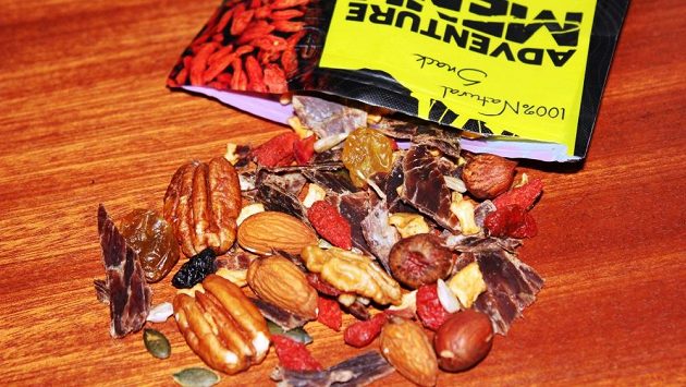 Trail Mix od Adventure Menu - varianta se sušeným hovězím. Trail Mix od Adventure Menu - varianta se sušeným hovězím.