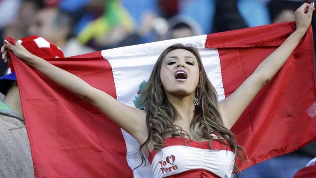 Příznivci Peru měli v úvodu zápasu proti Brazílii co slavit... Příznivci Peru měli v úvodu zápasu proti Brazílii co slavit...