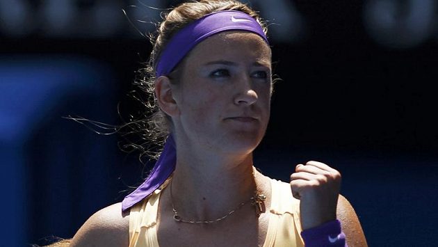 Běloruská světová jednička Victoria Azarenková si s Ruskou Jelenou Vesninovou hladce poradila. Běloruská světová jednička Victoria Azarenková si s Ruskou Jelenou Vesninovou hladce poradila.