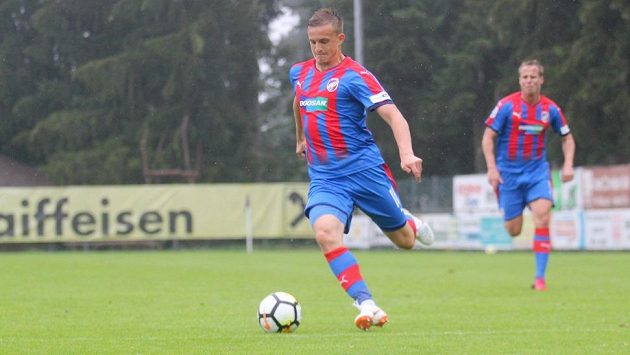 Jan Kopic během přípravného zápasu s ruským Těrekem Grozným Jan Kopic během přípravného zápasu s ruským Těrekem Grozným