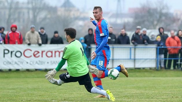 Tomáš Chorý v nedělním duelu s Ústím nad Orlicí. Tomáš Chorý v nedělním duelu s Ústím nad Orlicí.