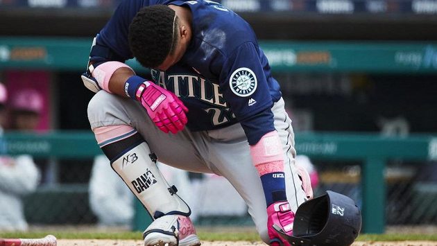 Robinson Canó jako by zpytoval svědomí. V zámořské MLB dostal kvůli pozitivní dopingové zkoušce vysoký trest. Robinson Canó jako by zpytoval svědomí. V zámořské MLB dostal kvůli pozitivní dopingové zkoušce vysoký trest.