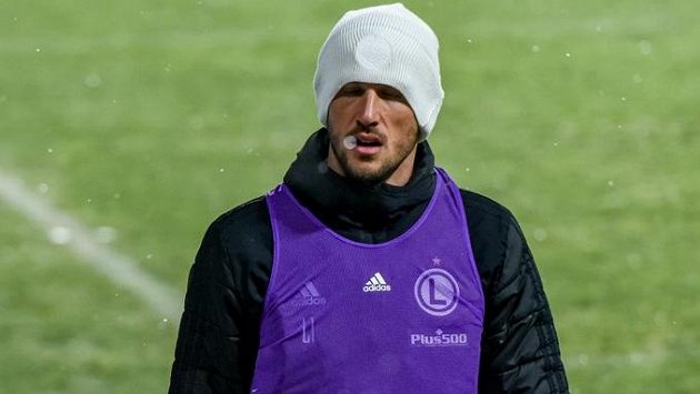 Český útočník Tomáš Pekhart z Legie Varšava byl vyhlášen nejlepším cizincem polské fotbalové ligy. Český útočník Tomáš Pekhart z Legie Varšava byl vyhlášen nejlepším cizincem polské fotbalové ligy.
