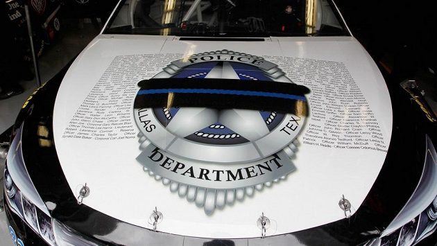 Policii v Dallasu nereprezentují jen rychlá auta, ale také rychlí příslušníci. (ilustrační obr.) Policii v Dallasu nereprezentují jen rychlá auta, ale také rychlí příslušníci. (ilustrační obr.)