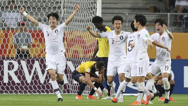 Radost korejských fotbalistů. Na MS hráčů do 20 let v Polsku si zahrají o titul. Radost korejských fotbalistů. Na MS hráčů do 20 let v Polsku si zahrají o titul.