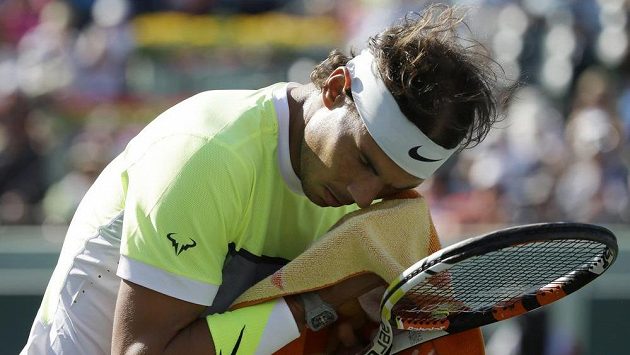 Rafael Nadal v utkání proti Fernandu Verdascovi na turnaji Masters v Miami. Rafael Nadal v utkání proti Fernandu Verdascovi na turnaji Masters v Miami.