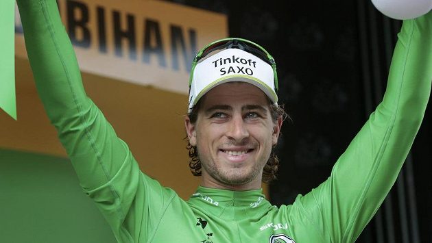 Slovenský cyklista Peter Sagan v zeleném trikotu na Tour de France. Slovenský cyklista Peter Sagan v zeleném trikotu na Tour de France.