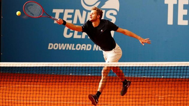 Němec Yannick Hanfmann se stal vítězem prvního tenisového turnaje v době koronavirové pauzy v městečku Höhr-Grenzhausen. Němec Yannick Hanfmann se stal vítězem prvního tenisového turnaje v době koronavirové pauzy v městečku Höhr-Grenzhausen.