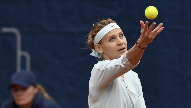 Lucie Šafářová s žádostí v Paříži neuspěla. Lucie Šafářová s žádostí v Paříži neuspěla.