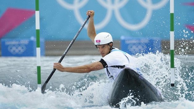 Český slalomář Stanislav Ježek v olympijském korytu. Český slalomář Stanislav Ježek v olympijském korytu.