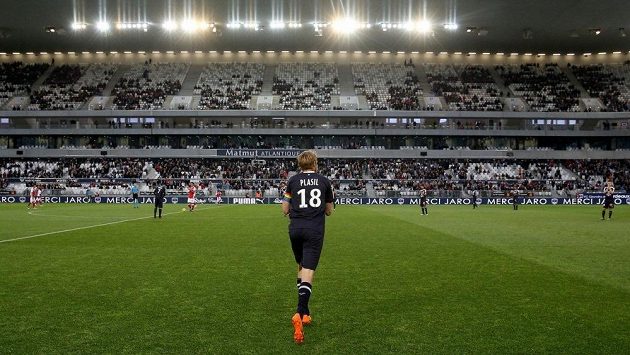 Jaroslav Plašil na trávníku při svém posledním utkání v dresu Bordeaux. Jaroslav Plašil na trávníku při svém posledním utkání v dresu Bordeaux.