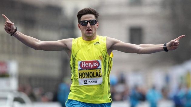 Jiří Homoláč se právě vrátil z Keni. Bude opět kralovat? Jiří Homoláč se právě vrátil z Keni. Bude opět kralovat?
