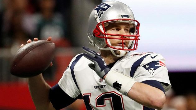 Hvězda amerického fotbalu Tom Brady po 20 letech končí v New England Patriots. Hvězda amerického fotbalu Tom Brady po 20 letech končí v New England Patriots.