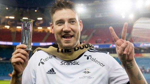 Bývalý útočník Arsenalu Nicklas Bendtner. Bývalý útočník Arsenalu Nicklas Bendtner.