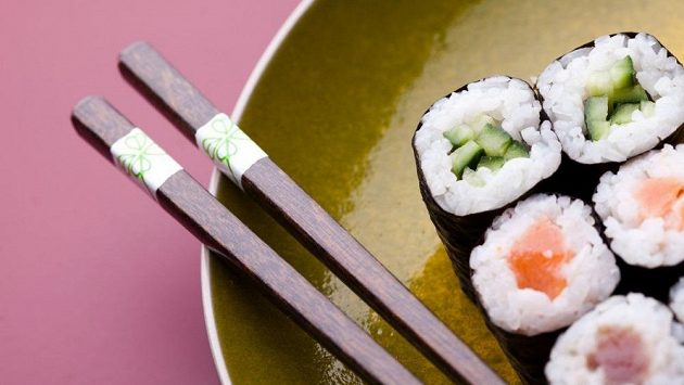 Tradiční sushi v tomto kontextu vypadá už trochu nudně, že? Tradiční sushi v tomto kontextu vypadá už trochu nudně, že?