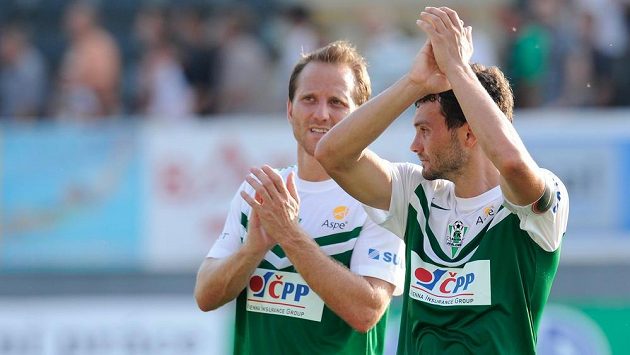 Luboš Loučka a Tomáš Jun z Jablonce se radují z vítězství nad Brnem. Luboš Loučka a Tomáš Jun z Jablonce se radují z vítězství nad Brnem.