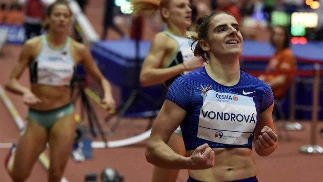 Lada Vondrová se raduje z výhry na čtvrtce při Czech Indoor Gala v Ostravě. Lada Vondrová se raduje z výhry na čtvrtce při Czech Indoor Gala v Ostravě.