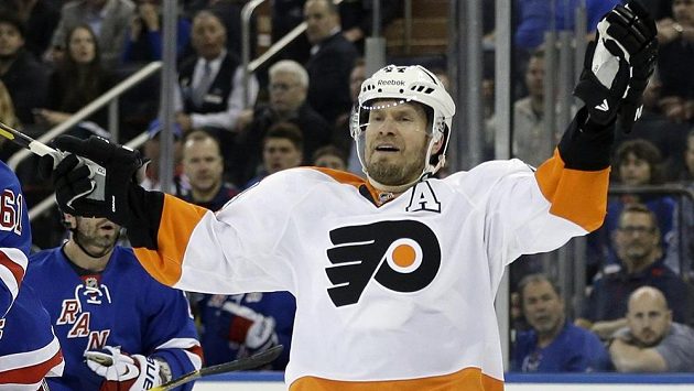 Finský obránce Timonen se po dlouhé pauze stěhuje z Philadelphie do Chicaga. Finský obránce Timonen se po dlouhé pauze stěhuje z Philadelphie do Chicaga.