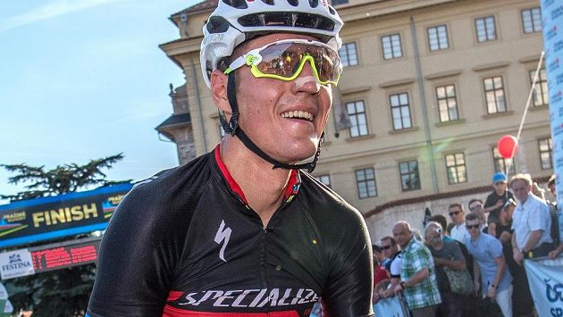 Jaroslav Kulhavý v cíli závodu horských kol Pražské schody 2016. Jaroslav Kulhavý v cíli závodu horských kol Pražské schody 2016.