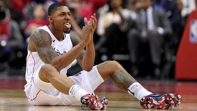 Střelec Washingtonu Bradley Beal v utkání play off proti Torontu. Střelec Washingtonu Bradley Beal v utkání play off proti Torontu.