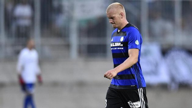 Vyloučený Daniel Köstl z Bohemians. Vyloučený Daniel Köstl z Bohemians.