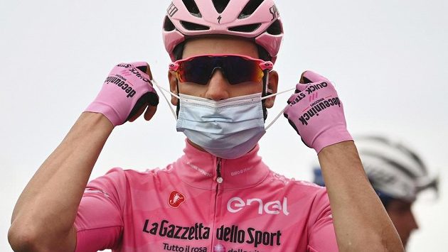 Portugalec Joao Almeida může stále živit naděje na celkové vítězství na Giro d´Italia. Portugalec Joao Almeida může stále živit naděje na celkové vítězství na Giro d´Italia.