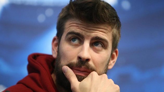 Obránce Barcelony Gerard Piqué Obránce Barcelony Gerard Piqué