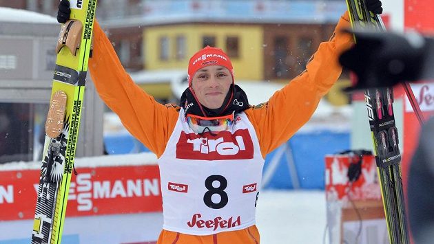 Radost německého sdruženáře Erica Frenzela. Radost německého sdruženáře Erica Frenzela.