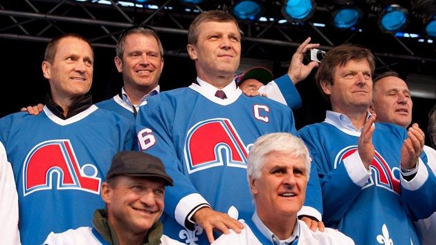 Bratři Štastní Anton (zcela vlevo), Peter (uprostřed) a Marián (vpravo) oři společném setkání v Québeku v roce 2010. Bratři Štastní Anton (zcela vlevo), Peter (uprostřed) a Marián (vpravo) oři společném setkání v Québeku v roce 2010.