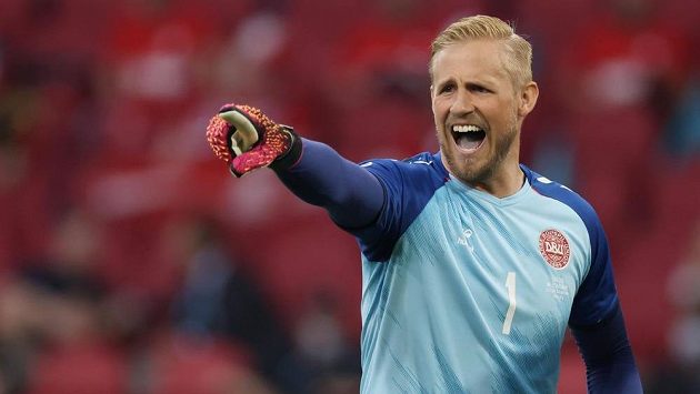 Dánský gólman Kasper Schmeichel proti Walesu uzavřel svou svatyni a nepustil ani jeden gól Dánský gólman Kasper Schmeichel proti Walesu uzavřel svou svatyni a nepustil ani jeden gól