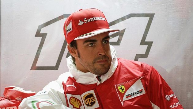 Španěl Fernando Alonso není ve Ferrari spokojen Španěl Fernando Alonso není ve Ferrari spokojen