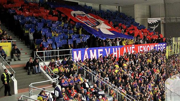 Fanoušci Českých Budějovic čekají, jak dopadne karanténa s hráči. Fanoušci Českých Budějovic čekají, jak dopadne karanténa s hráči.