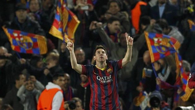 Lionel Messi z Barcelony se raduje ze vstřelení gólu proti Manchesteru City v odvetném osmifinálovém utkání Ligy mistrů. Lionel Messi z Barcelony se raduje ze vstřelení gólu proti Manchesteru City v odvetném osmifinálovém utkání Ligy mistrů.