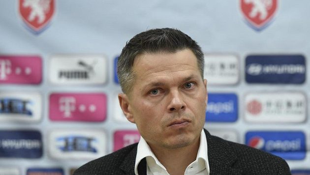 Nový manažer fotbalové reprezentace Libor Sionko. Nový manažer fotbalové reprezentace Libor Sionko.