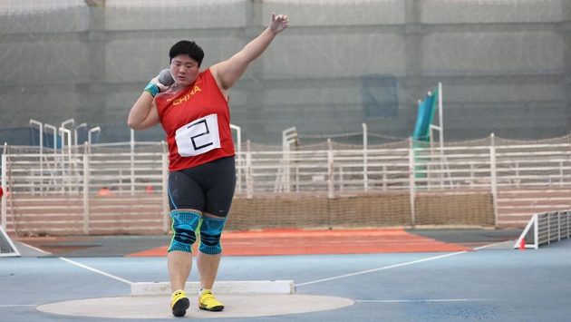 Čínská koulařka Kung Li-ťiao zvítězila na halovém mítinku v Pekingu letošním světovým maximem 19,70 metru. Čínská koulařka Kung Li-ťiao zvítězila na halovém mítinku v Pekingu letošním světovým maximem 19,70 metru.