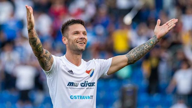 Martin Fillo z Baníku Ostrava oslavuje gól proti Českým Budějovicím. Martin Fillo z Baníku Ostrava oslavuje gól proti Českým Budějovicím.