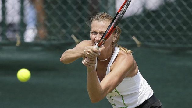 Petra Kvitová při tréninku na Wimbledon. Petra Kvitová při tréninku na Wimbledon.