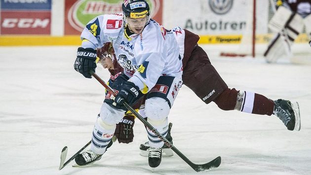 Liberecký útočník Petr Vampola (vpravo). Liberecký útočník Petr Vampola (vpravo).
