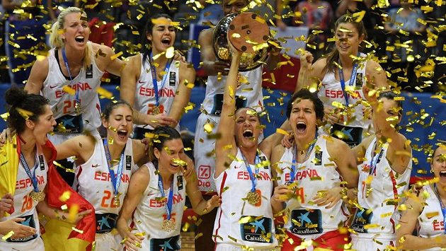 Španělské basketbalistky slaví evropské zlato. Španělské basketbalistky slaví evropské zlato.