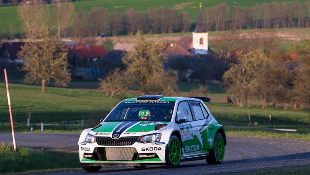 Jan Kopecký se Škodou Fabia R5 na trati Šumavské rallye 2015. Jan Kopecký se Škodou Fabia R5 na trati Šumavské rallye 2015.