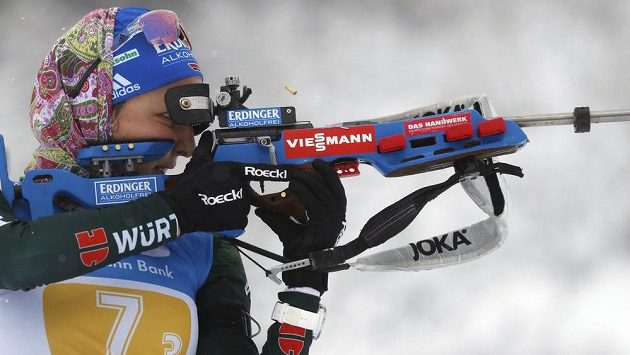 Německá biatlonistka Franziska Preussová na trati závodu Světového poháru v Oberhofu. Německá biatlonistka Franziska Preussová na trati závodu Světového poháru v Oberhofu.
