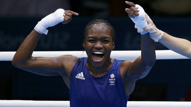 Britka Nicola Adamsová získala první olympijské zlato v boxu žen v historii Britka Nicola Adamsová získala první olympijské zlato v boxu žen v historii