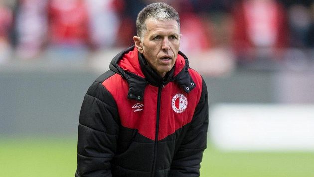 Trenér Slavie Jaroslav Šilhavý. Trenér Slavie Jaroslav Šilhavý.