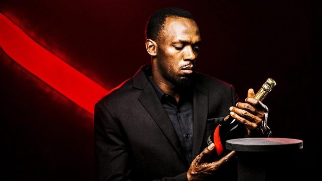 Pít, či nepít? jako by se ptal i běžec Usain Bolt. (ilustrační foto) Pít, či nepít? jako by se ptal i běžec Usain Bolt. (ilustrační foto)