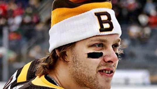 David Pastrňák při Winter Classic. David Pastrňák při Winter Classic.