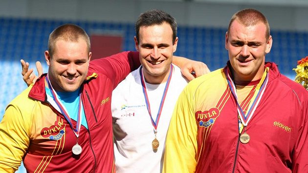 Tomáš Staněk (vlevo) na archivním snímku s Janem Marcellem a Ladislavem Prášilem. Tomáš Staněk (vlevo) na archivním snímku s Janem Marcellem a Ladislavem Prášilem.