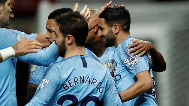 Fotbalisté Manchesteru City potvrdili roli favorita Fotbalisté Manchesteru City potvrdili roli favorita