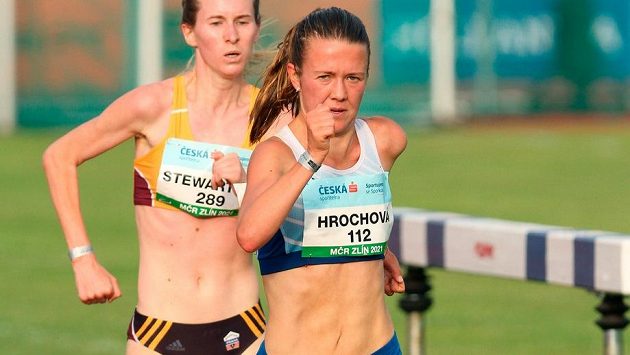 Tereza Hrochová nastupuje Moiře Stewartové při mistrovství republiky ve Zlíně. Tereza Hrochová nastupuje Moiře Stewartové při mistrovství republiky ve Zlíně.
