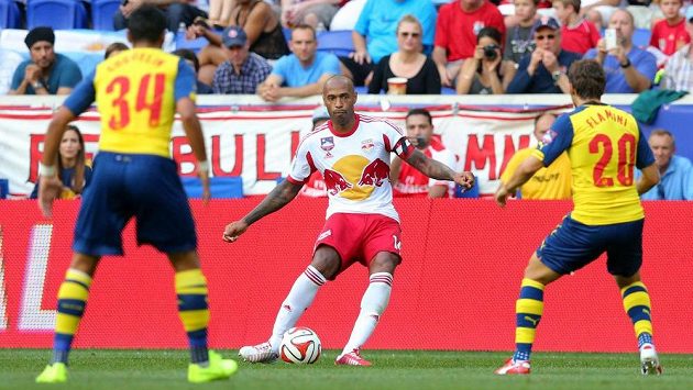 Thierry Henry v utkání proti svému bývalému klubu. Thierry Henry v utkání proti svému bývalému klubu.